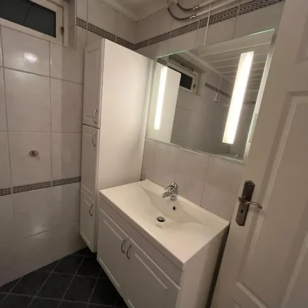 Privatunterkunft Koselig Rom I Rolige Omgivelser