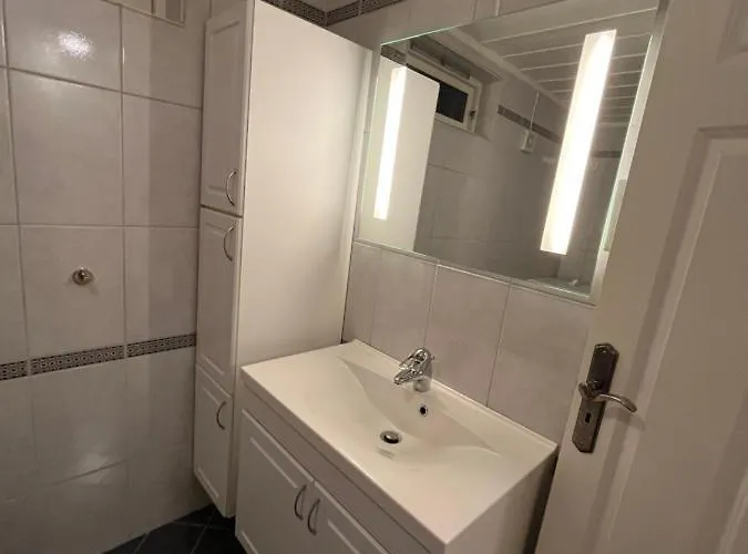 Quarto em Acomodações Particulares Koselig Rom I Rolige Omgivelser