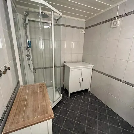 Koselig Rom I Rolige Omgivelser * Rena